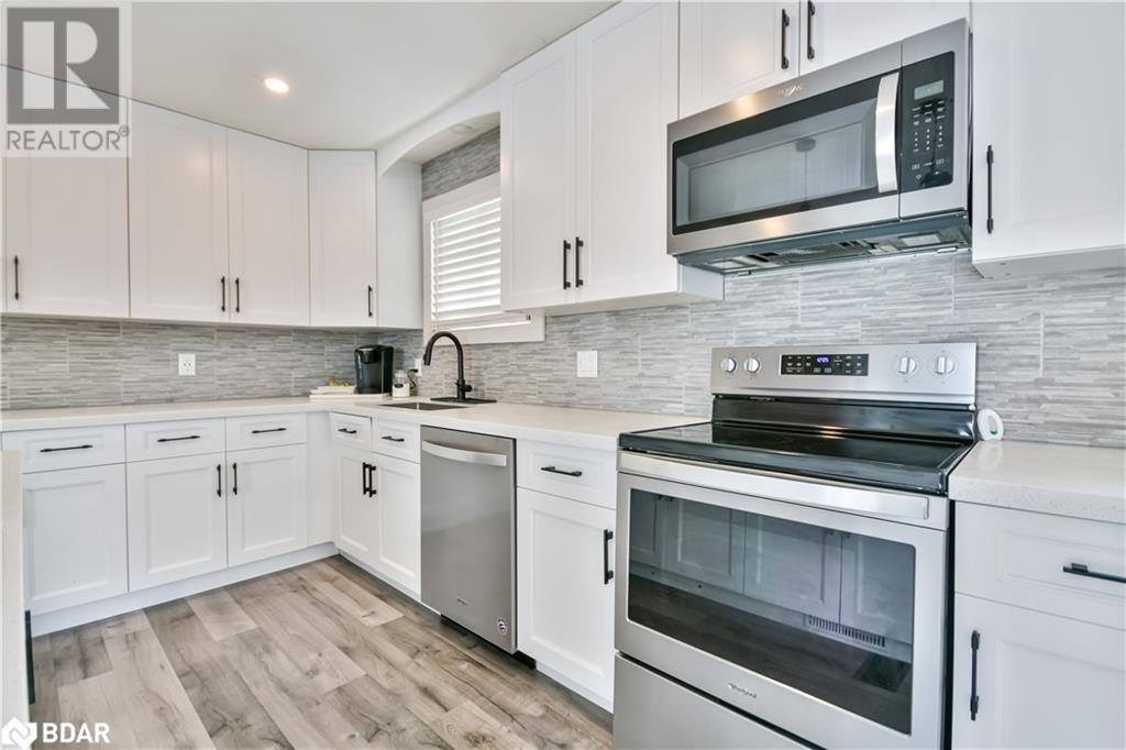 2 Walker Avenue, Orillia, Ontario  L3V 6G7 - Photo 11 - 40683147