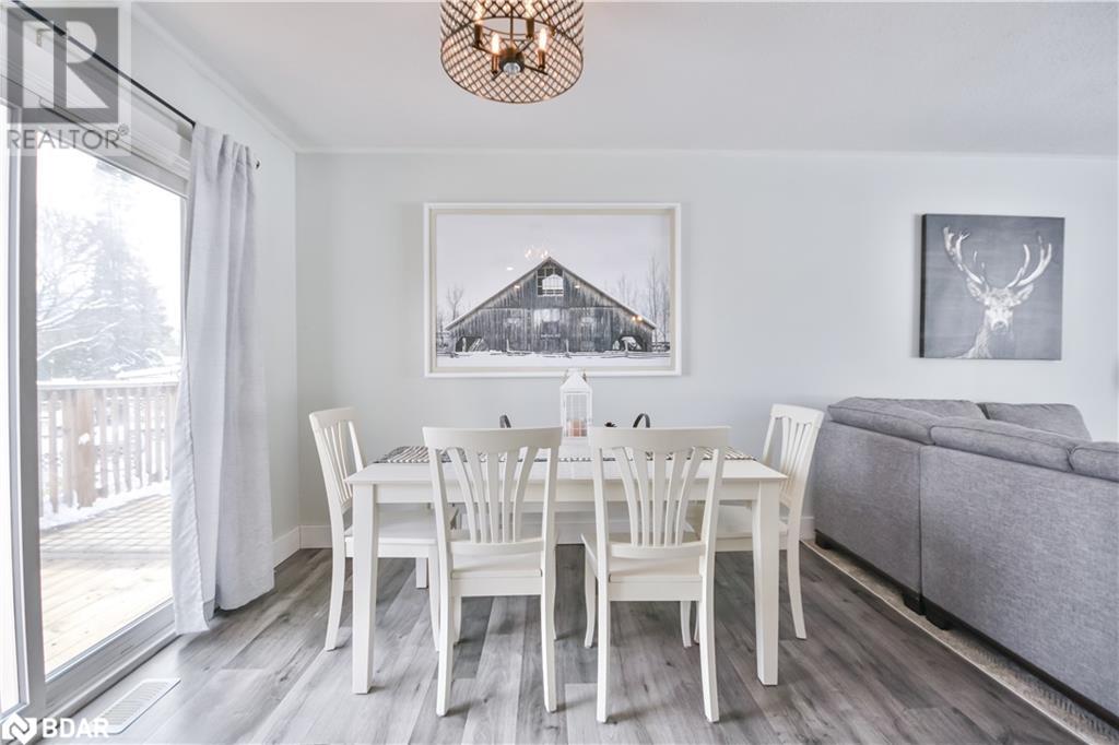 2 Walker Avenue, Orillia, Ontario  L3V 6G7 - Photo 8 - 40683147