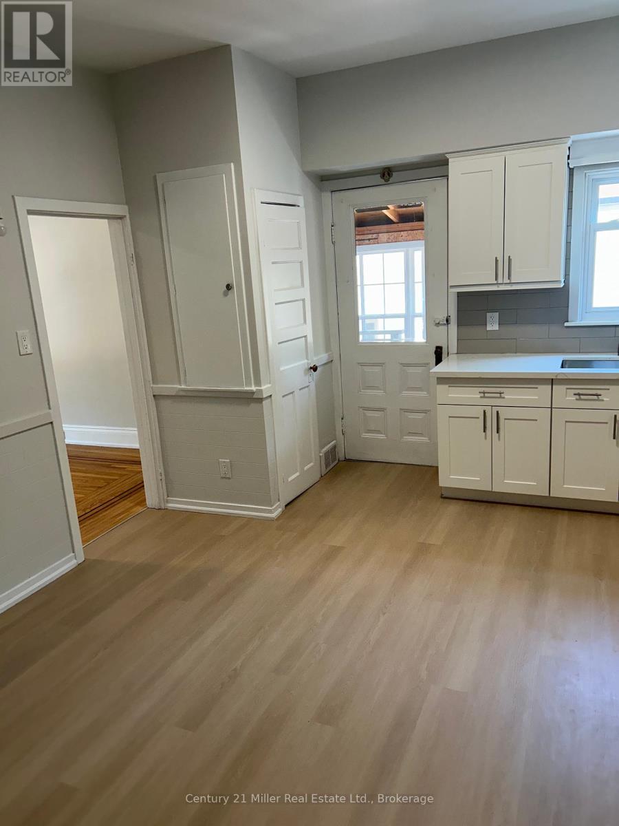 1 - 307 Cumberland AvenueHamilton (Blakeley), Ontario  L8M 2A4 - Photo 6 - X11895860