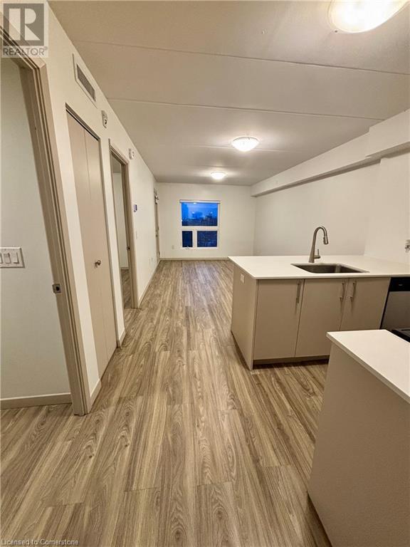 1160 Main Street E Unit# 506Hamilton, Ontario  L8M 1P4 - Photo 2 - 40685650