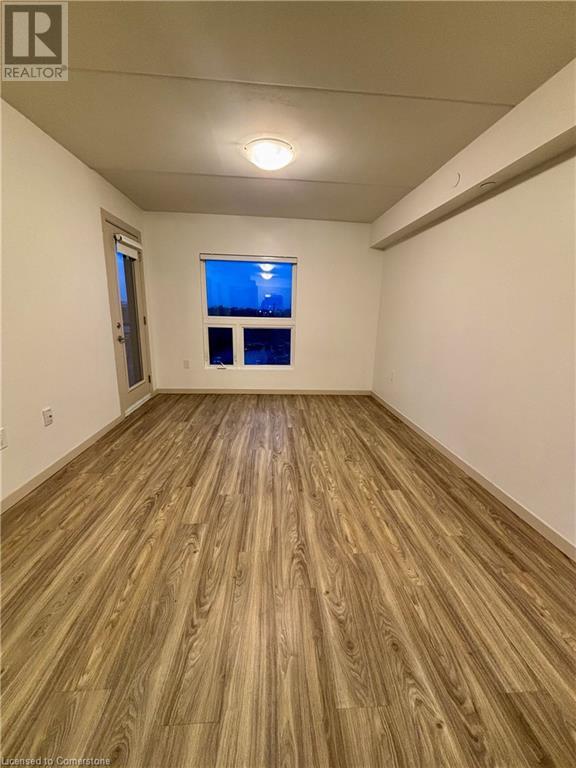 1160 Main Street E Unit# 506Hamilton, Ontario  L8M 1P4 - Photo 4 - 40685650