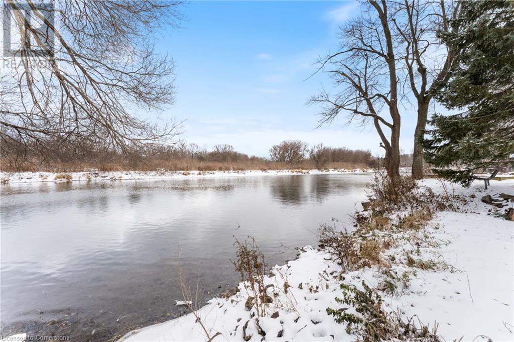 351 Fountain Street S, Cambridge, Ontario  N3H 1J2 - Photo 5 - 40685639