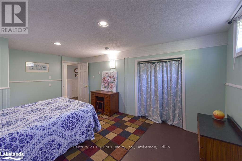 8 Agnes Street, Oro-Medonte, Ontario  L0K 1N0 - Photo 26 - S10439075