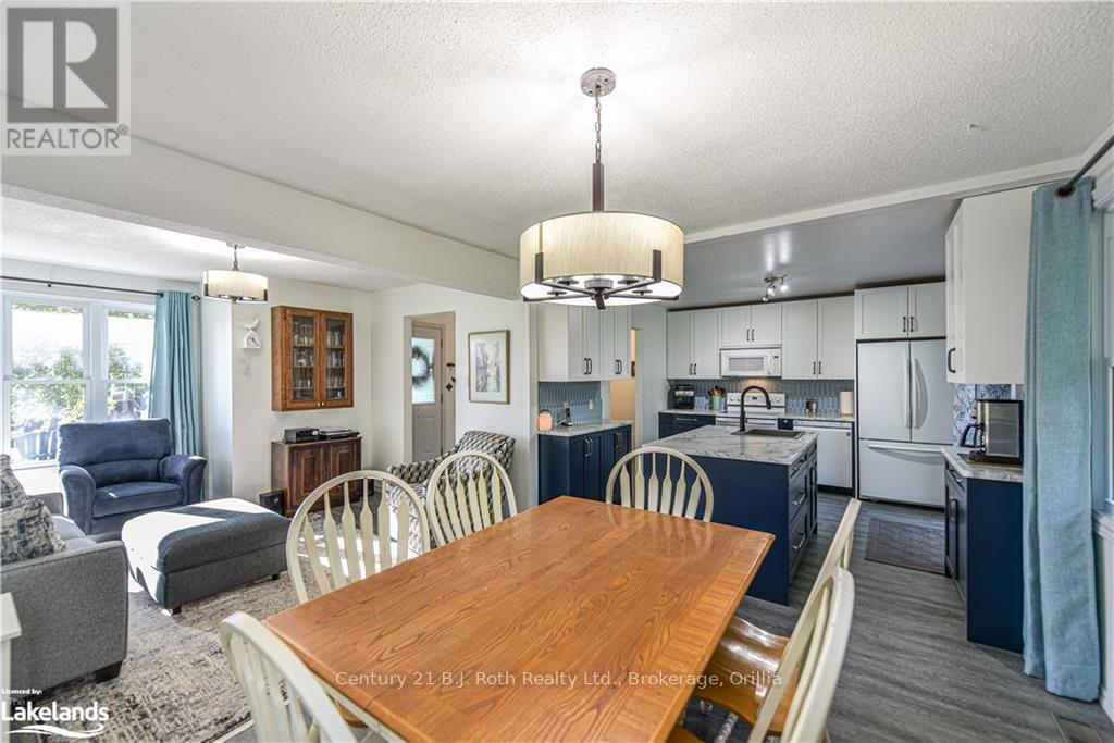 8 Agnes Street, Oro-Medonte, Ontario  L0K 1N0 - Photo 9 - S10439075