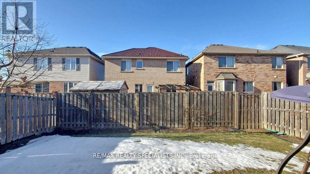 13 Degrassi Cove CircleBrampton (Credit Valley), Ontario  L6X 0N7 - Photo 27 - W10744184