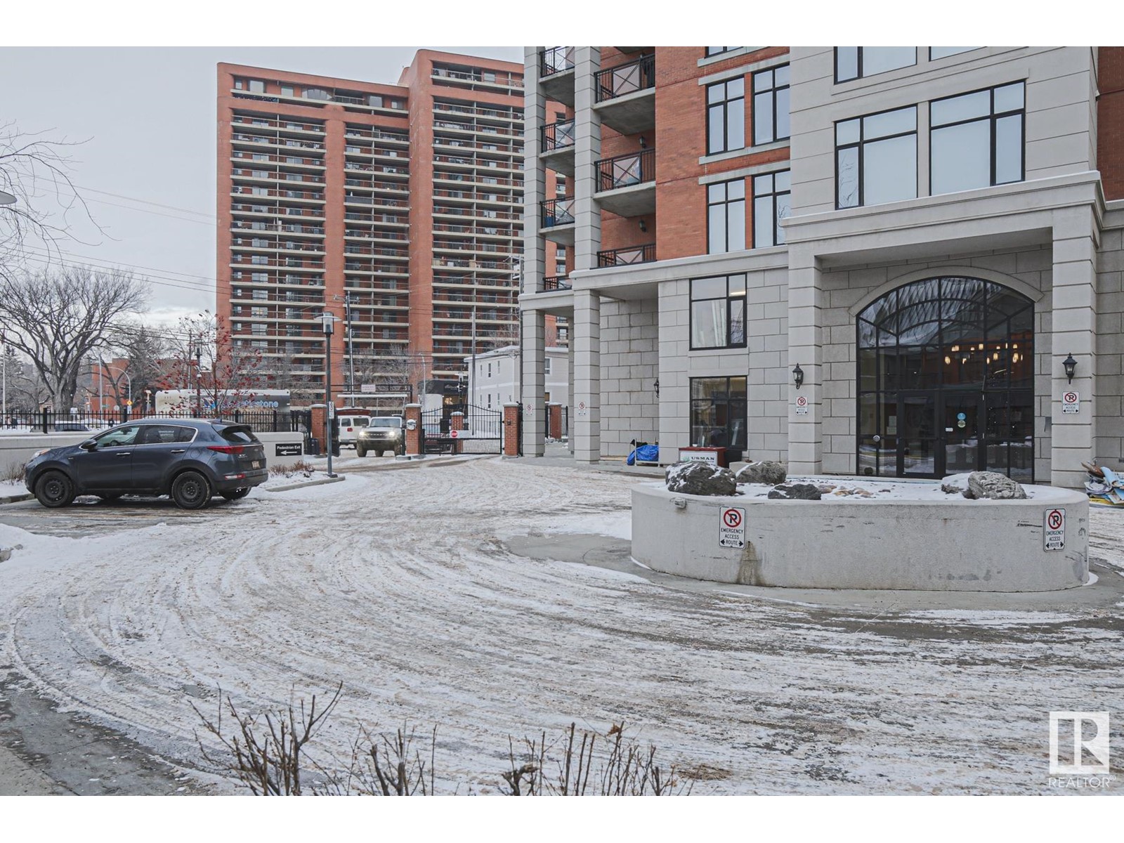 Property at #1201 9020 JASPER AV NW NW image 3