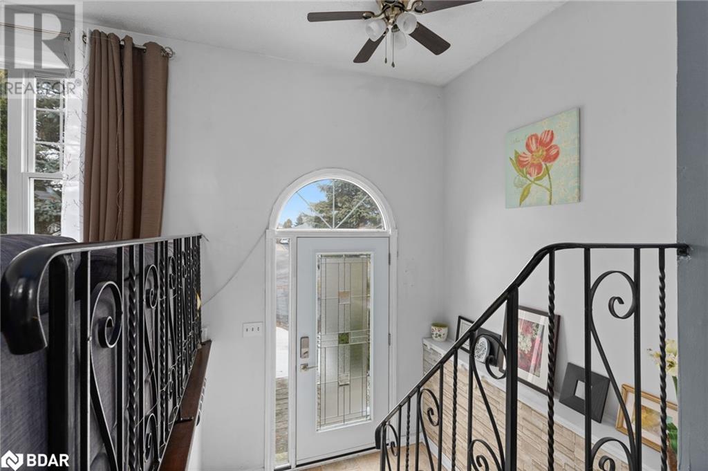 243 Mclellan Court, Kingston, Ontario  K7M 7Z1 - Photo 3 - 40685377