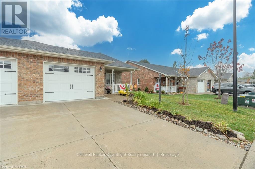 45 Devon Drive, South Huron, Ontario  N0M 1S3 - Photo 39 - X11880276
