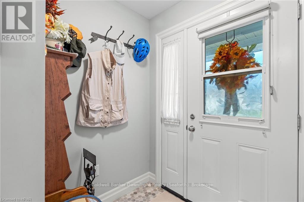 45 Devon Drive, South Huron, Ontario  N0M 1S3 - Photo 5 - X11880276