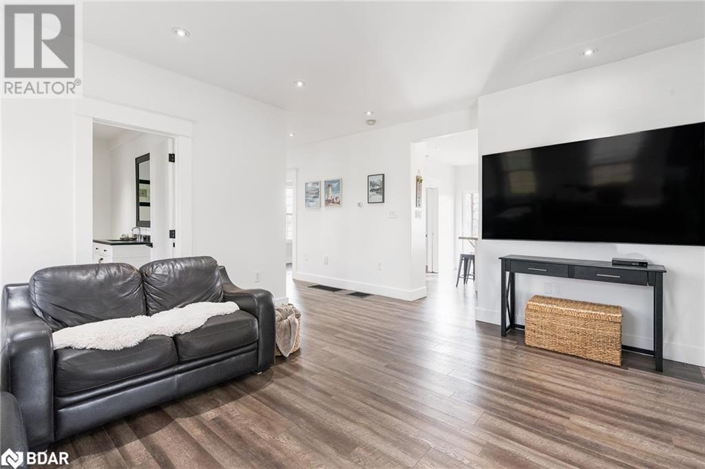 7884 County Road 13, Lisle, Ontario  L0M 1M0 - Photo 9 - 40680693