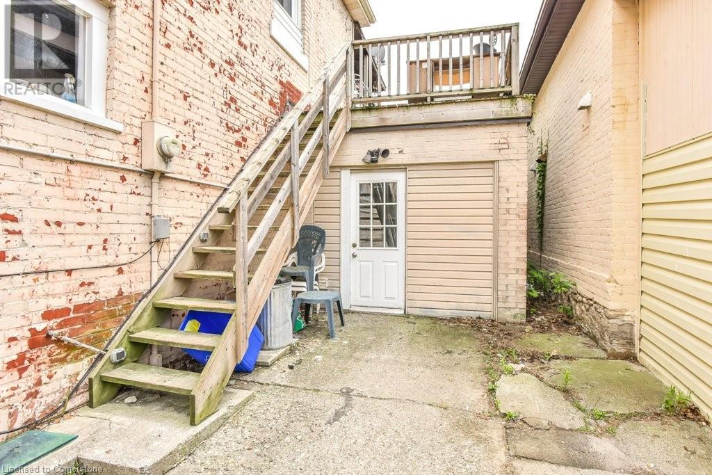 165 Nelson Street, Brantford, Ontario  N3S 4B7 - Photo 8 - 40672855