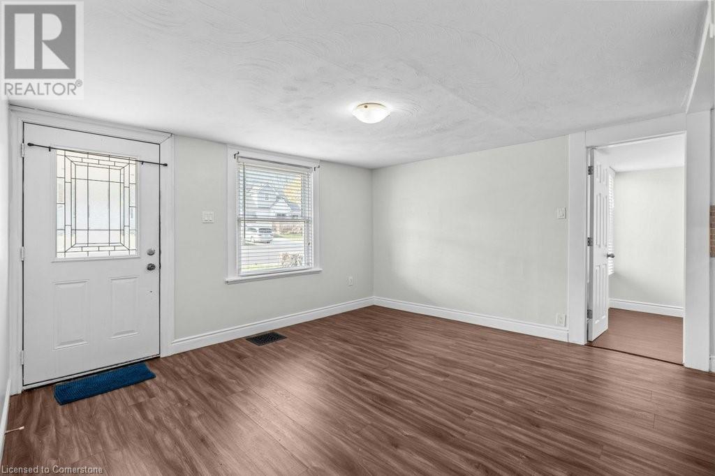 937 Garth Street, Hamilton, Ontario  L9C 4L3 - Photo 3 - 40674097