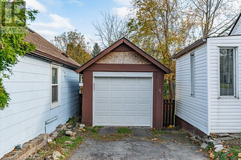 937 Garth Street, Hamilton, Ontario  L9C 4L3 - Photo 31 - 40674097