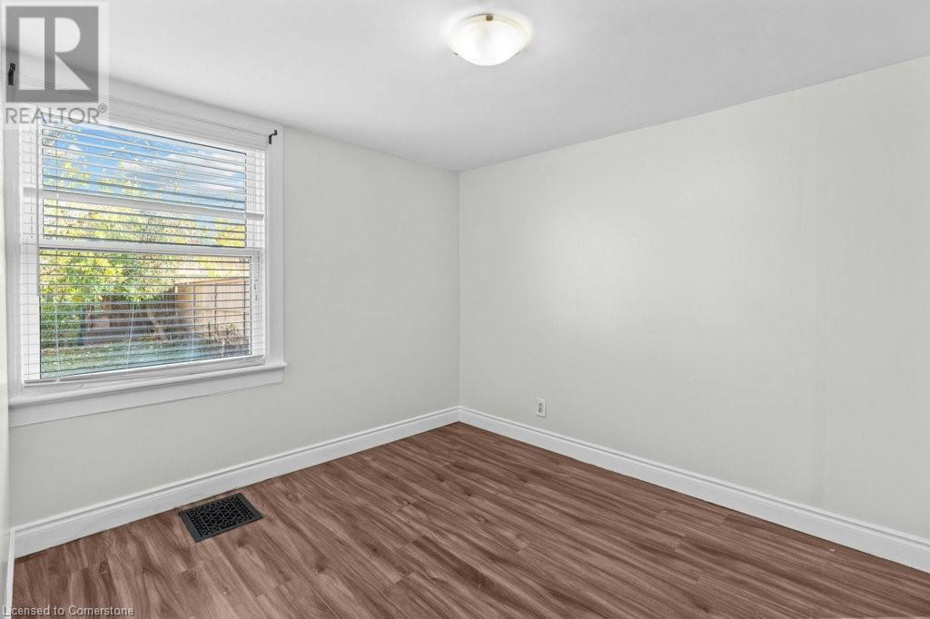 937 Garth Street, Hamilton, Ontario  L9C 4L3 - Photo 18 - 40674097