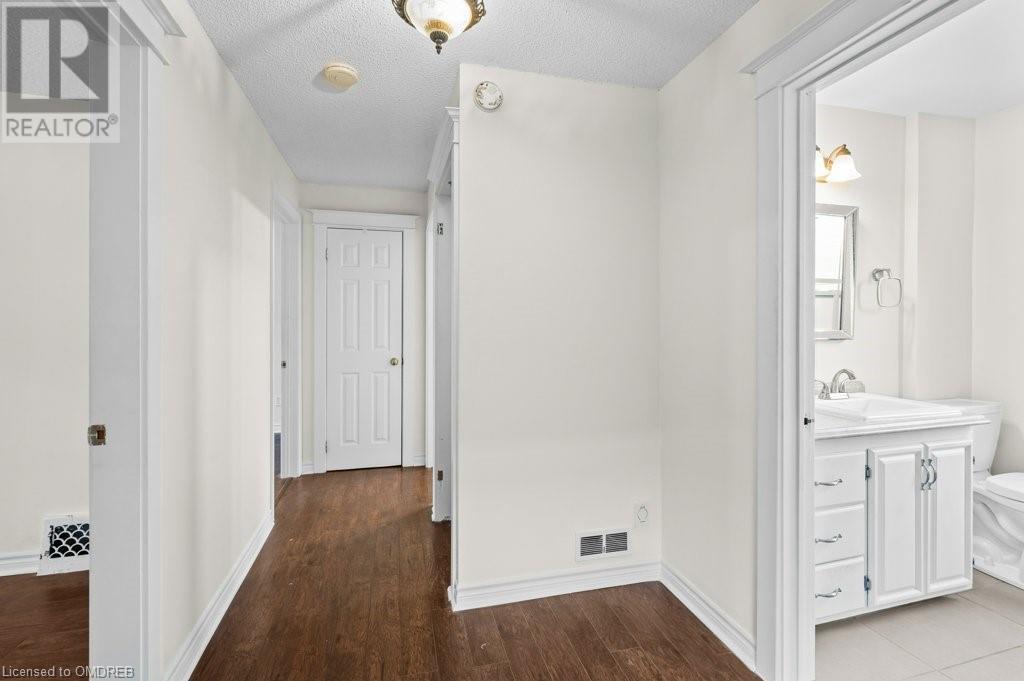 15 Melrose Avenue N Unit# Upper, Hamilton, Ontario  L8L 6X3 - Photo 9 - 40678881