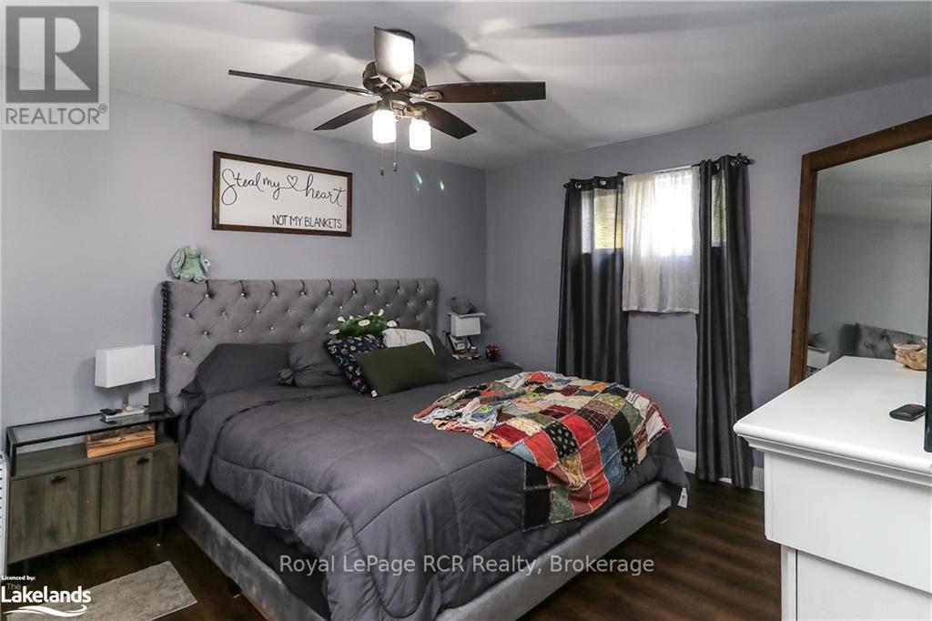 200 Sutherland Street N, Clearview, Ontario  L0M 1S0 - Photo 22 - S10438641