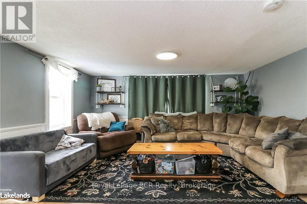 200 Sutherland Street N, Clearview, Ontario  L0M 1S0 - Photo 7 - S10438641