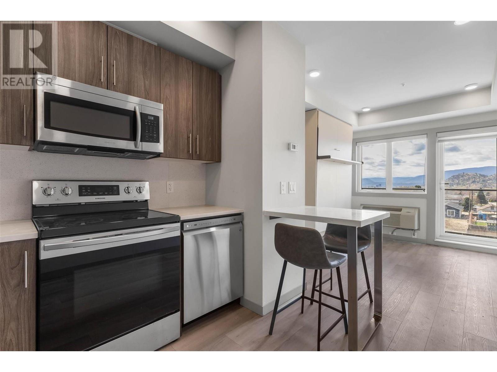 Property at 345 Dougall Road N Unit# 224 image 3
