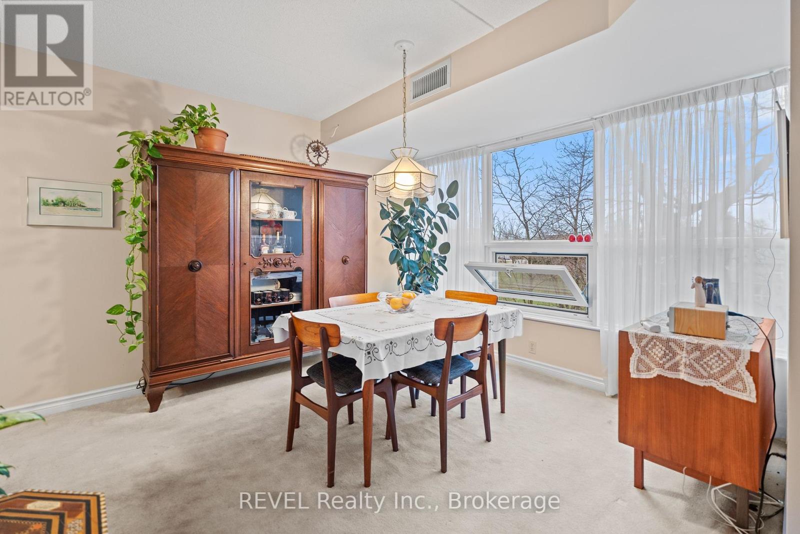 303 - 244 Lakeshore Road, St. Catharines (442 - Vine/linwell), Ontario  L2M 1R6 - Photo 11 - X11896163