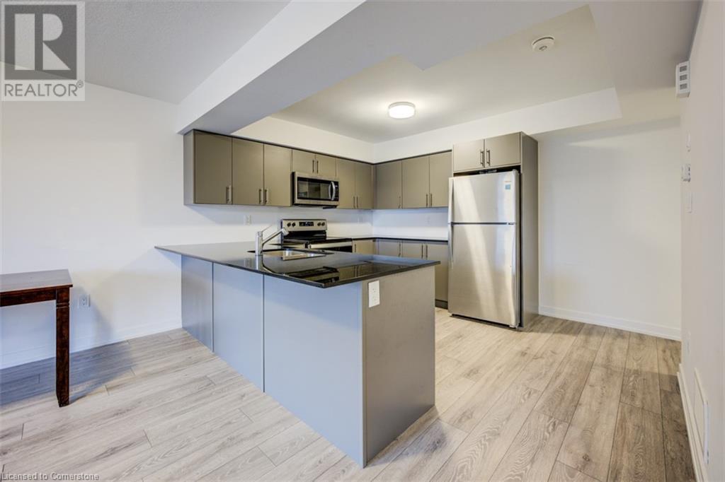 219 West Oak Trail Unit# 81Kitchener, Ontario  N2R 0R1 - Photo 10 - 40685775