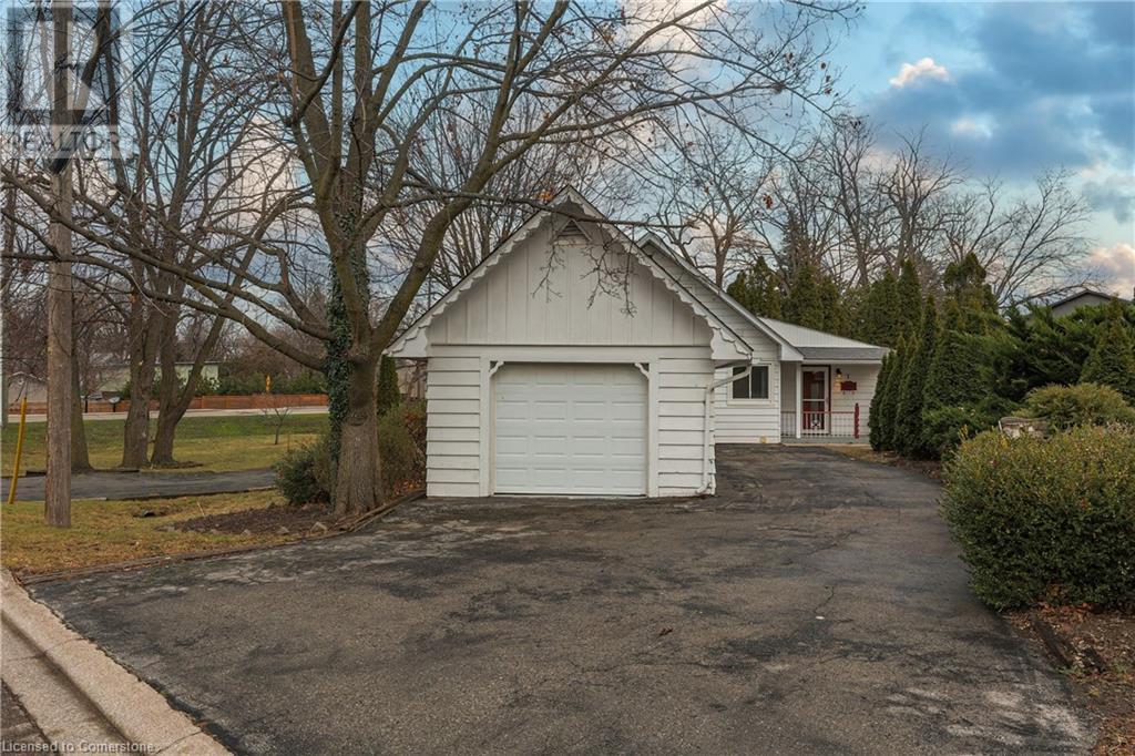 1 Grand Avenue, Grimsby, Ontario  L3M 2R6 - Photo 4 - 40685809