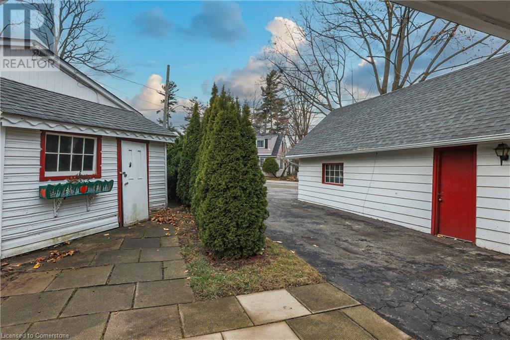 1 Grand Avenue, Grimsby, Ontario  L3M 2R6 - Photo 7 - 40685809