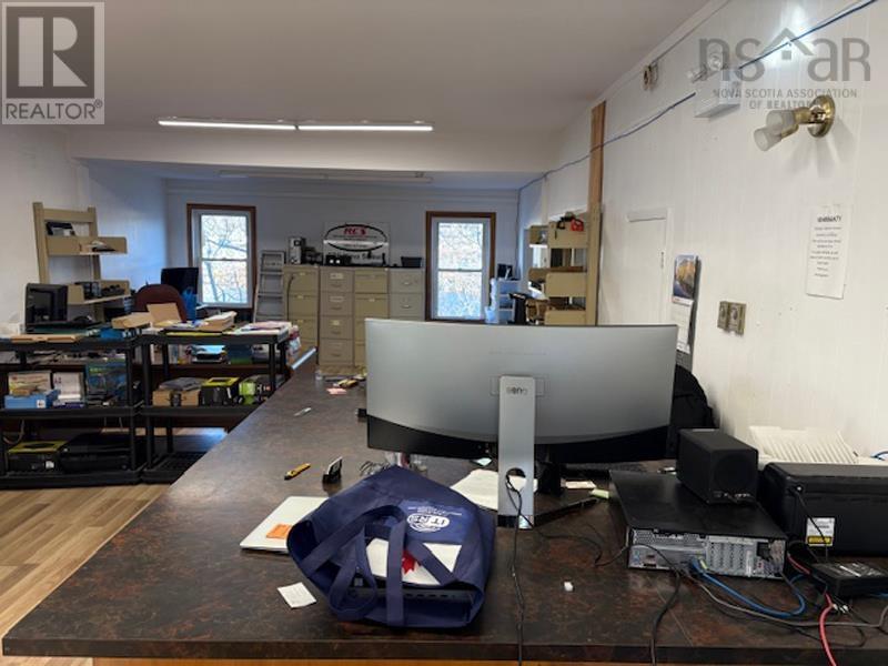 620 King Street, Bridgewater, Nova Scotia  B4V 1B4 - Photo 3 - 202428086