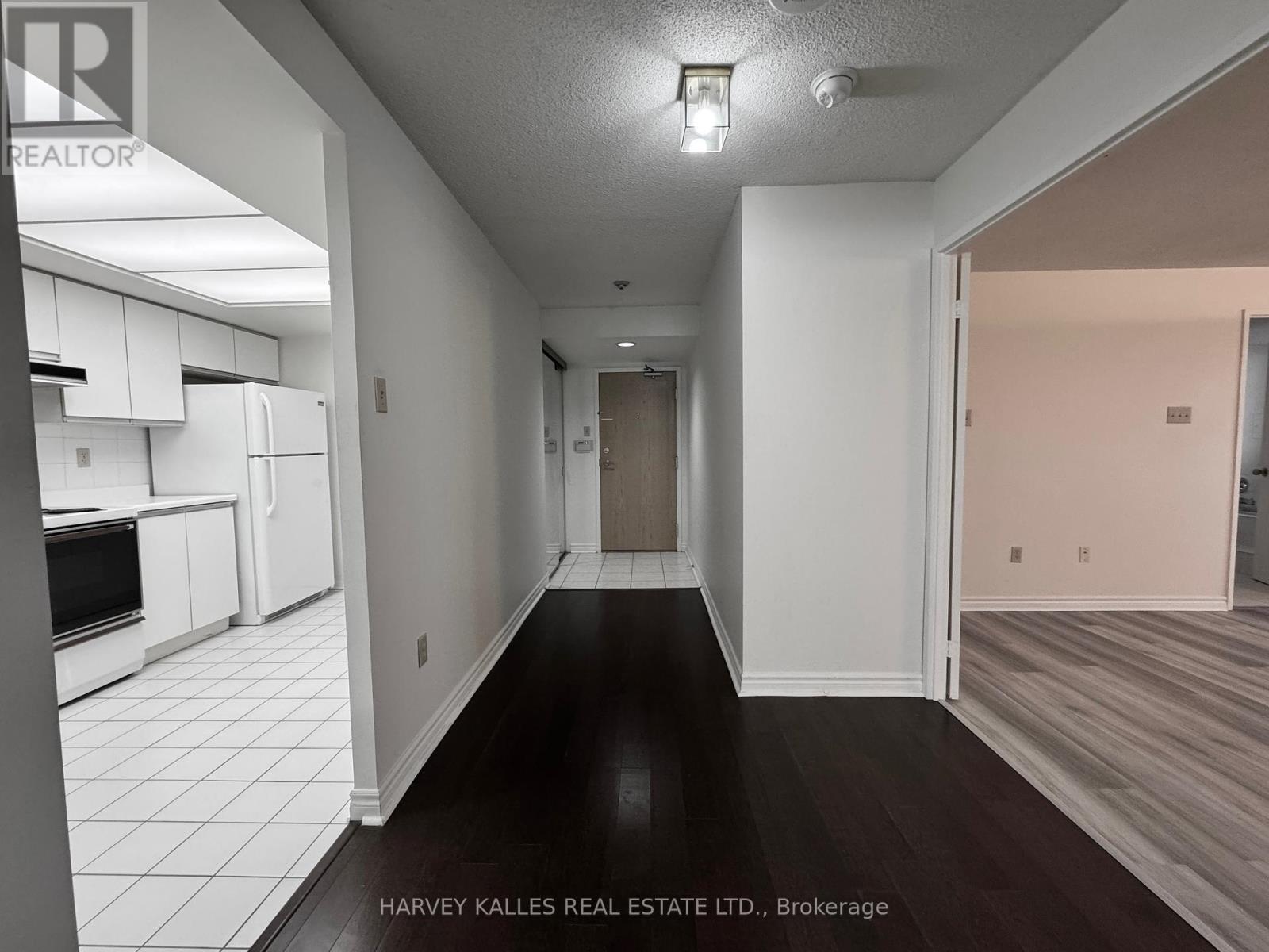 Property at 1706 - 5 KENNETH AVENUE image 3