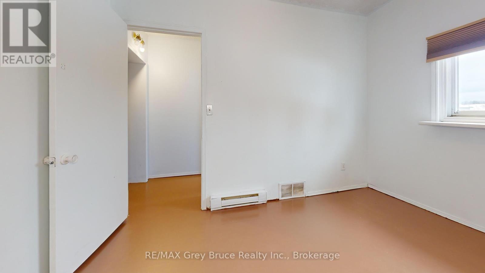 7747 Highway 21, South Bruce Peninsula, Ontario  N0H 1A0 - Photo 12 - X11896224