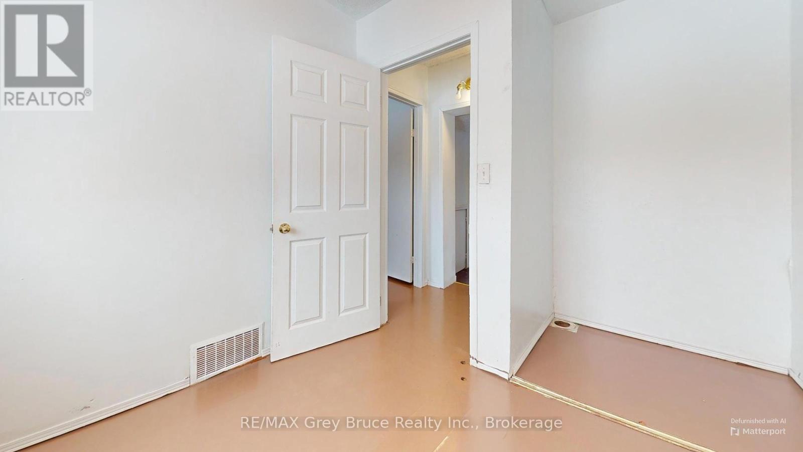 7747 Highway 21, South Bruce Peninsula, Ontario  N0H 1A0 - Photo 13 - X11896224