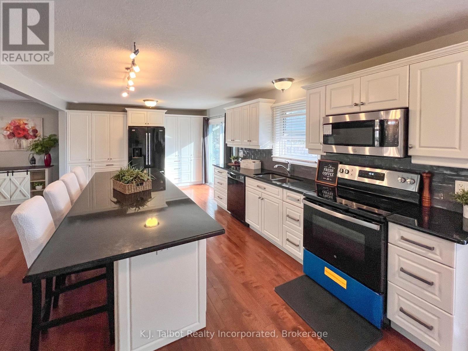 263 Eldon Street, Goderich (Goderich Town), Ontario  N7A 3R9 - Photo 10 - X11896333