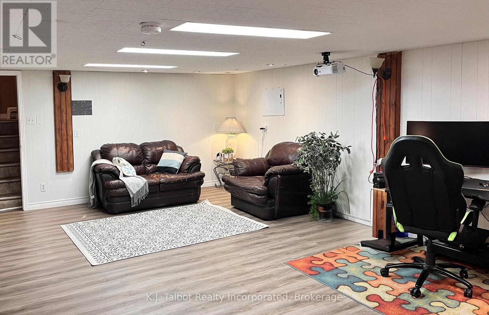 263 Eldon Street, Goderich (Goderich Town), Ontario  N7A 3R9 - Photo 24 - X11896333