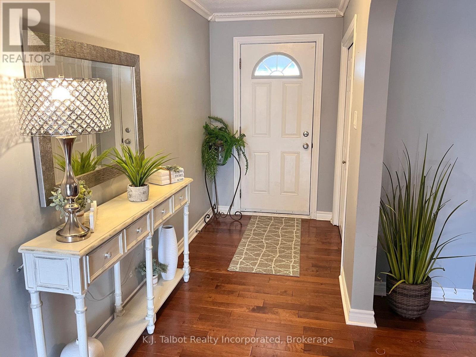 263 Eldon Street, Goderich (Goderich Town), Ontario  N7A 3R9 - Photo 4 - X11896333