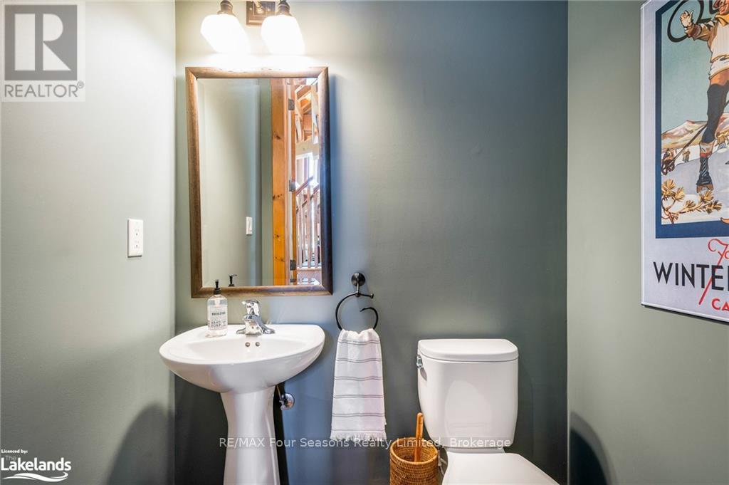 106 Manitou Court, Blue Mountains (Blue Mountain Resort Area), Ontario  L9Y 0B6 - Photo 19 - X10436526