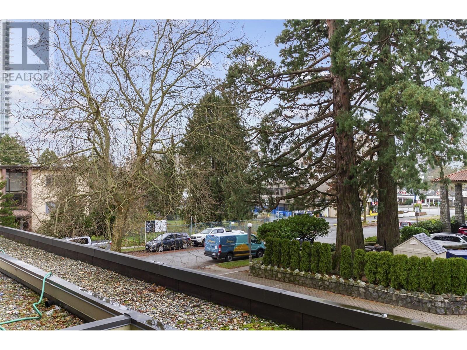 201 6540 Burlington Avenue, Burnaby, British Columbia  V5H 4G3 - Photo 8 - R2950951