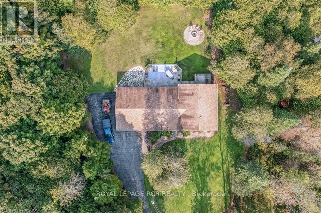 758169 Girl Guide Road, Georgian Bluffs, Ontario  N4K 5N7 - Photo 5 - X11880004