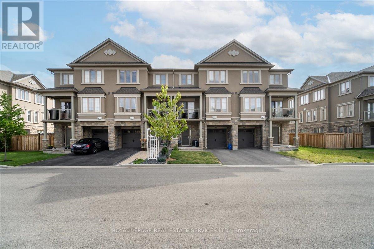 2307 Natasha Circle, Oakville, Ontario  L6M 1P2 - Photo 4 - W11896417