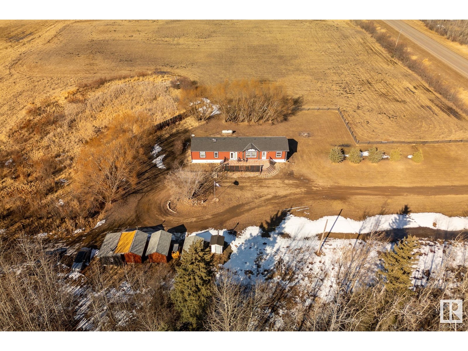 60102 Hwy 827, Rural Thorhild County, Alberta  T0A 3J0 - Photo 2 - E4414718