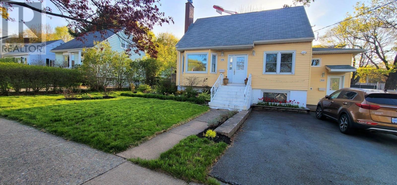 3500 Rowe Avenue, Halifax, Nova Scotia  B3L 4C7 - Photo 2 - 202428443