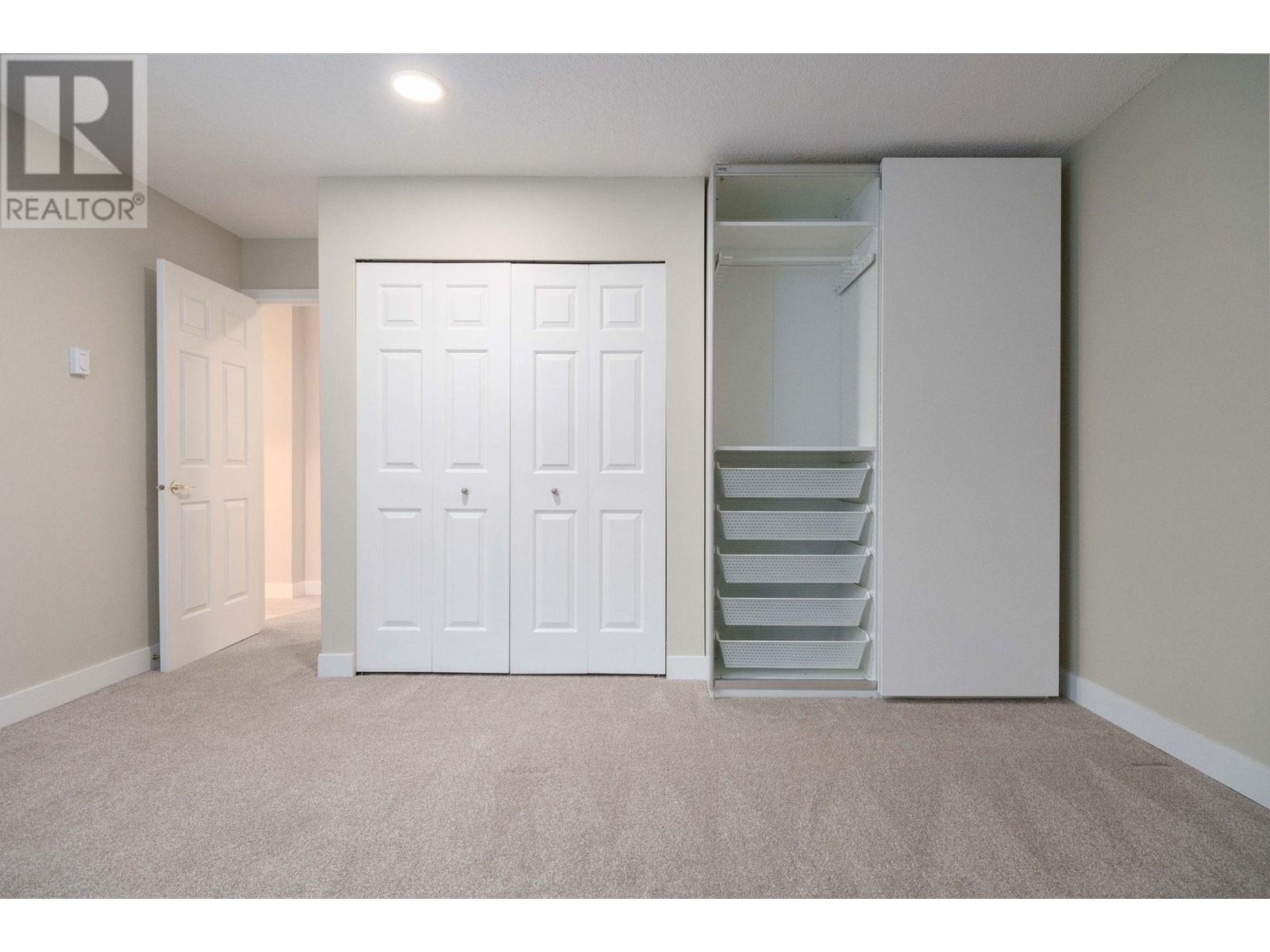 312 2800 Chesterfield Avenue, North Vancouver, British Columbia  V7N 4M1 - Photo 3 - R2950966