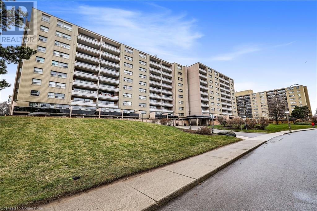 15 Albright Road Unit# 805Hamilton, Ontario  L8K 5J2 - Photo 2 - 40685541