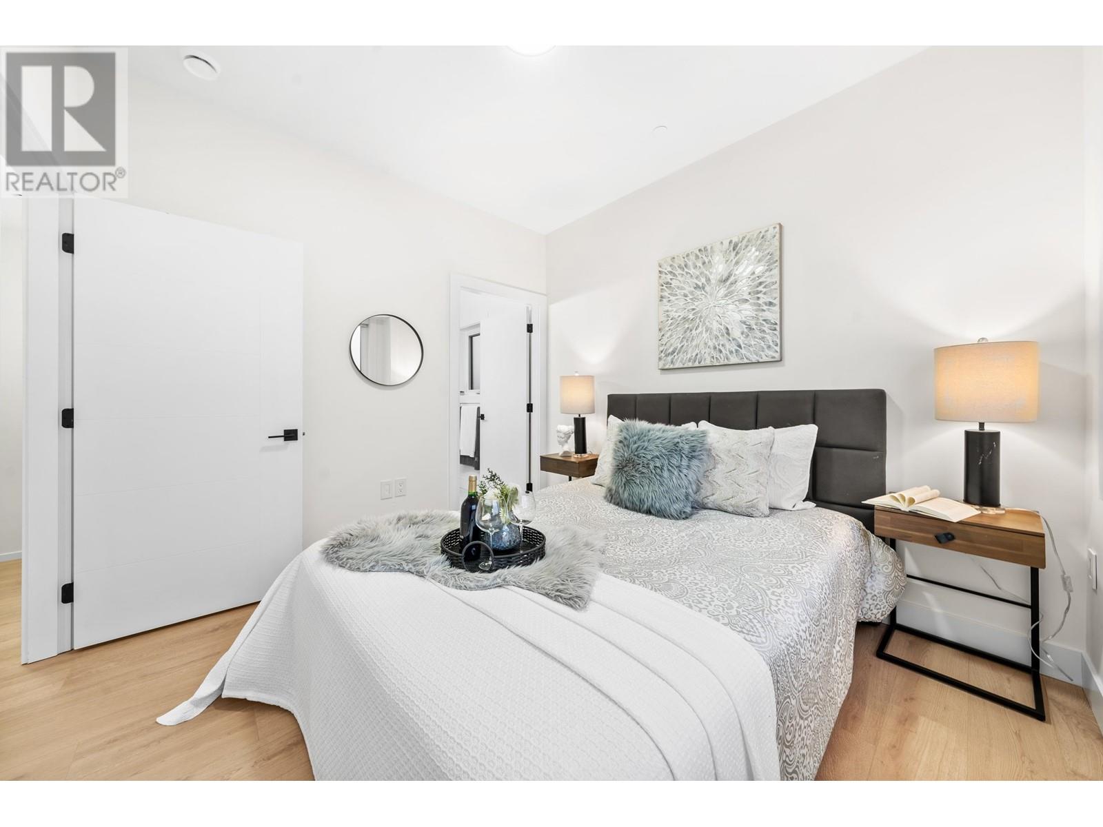 Listing Picture 26 of 40 : 1 7668 MAIN STREET, Vancouver / 溫哥華 - 魯藝地產 Yvonne Lu Group - MLS Medallion Club Member