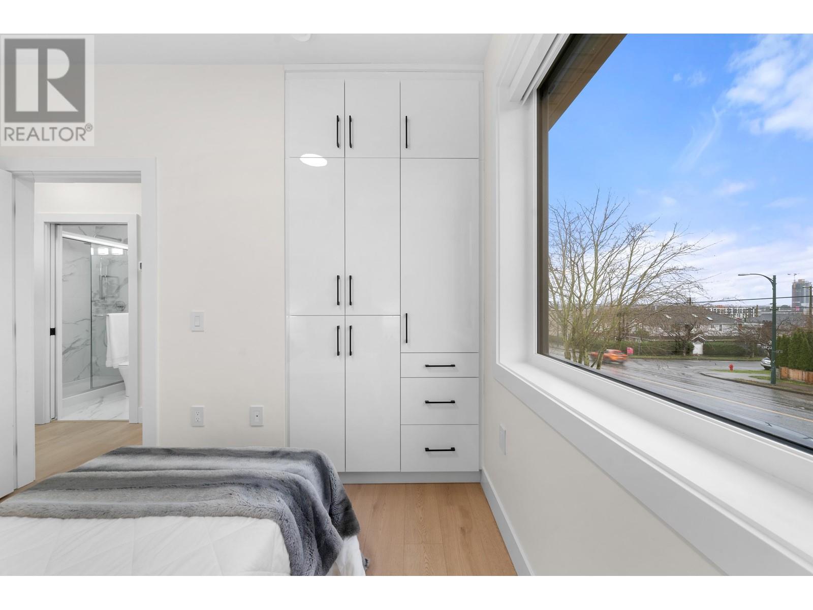 Listing Picture 23 of 40 : 1 7668 MAIN STREET, Vancouver / 溫哥華 - 魯藝地產 Yvonne Lu Group - MLS Medallion Club Member