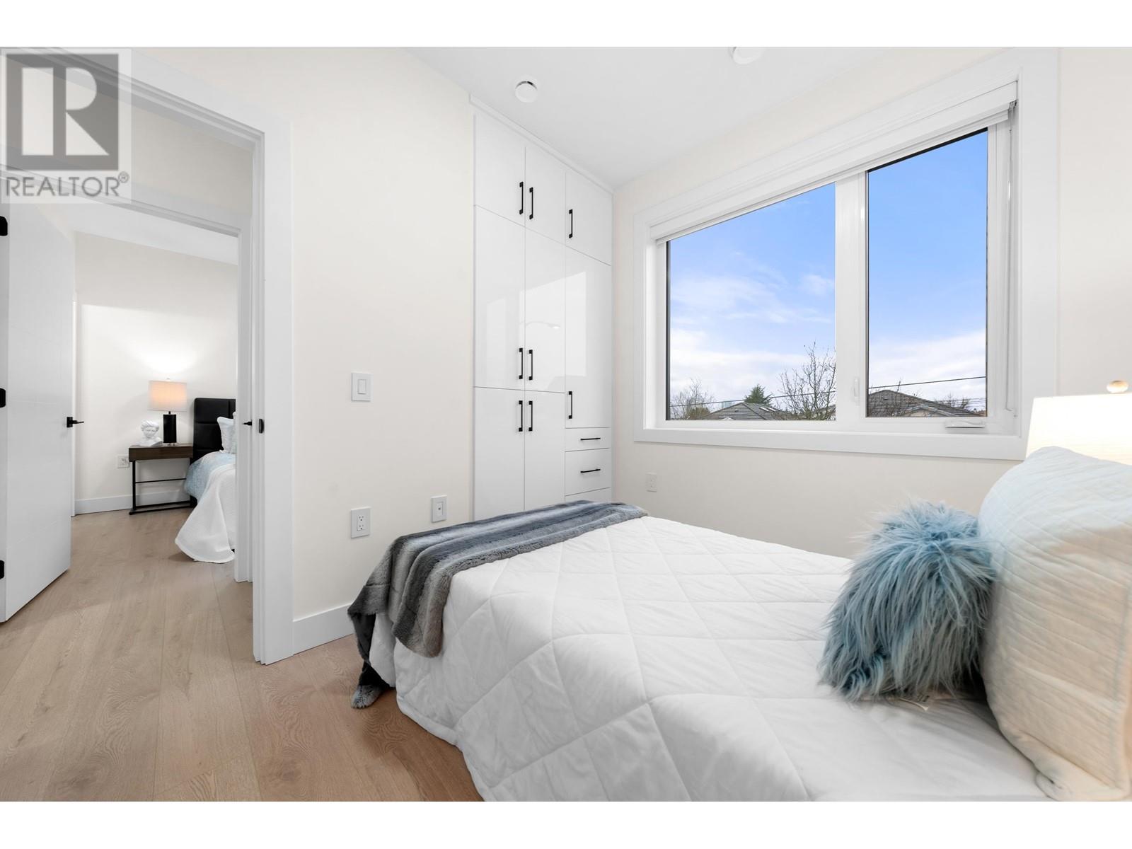 Listing Picture 22 of 40 : 1 7668 MAIN STREET, Vancouver / 溫哥華 - 魯藝地產 Yvonne Lu Group - MLS Medallion Club Member