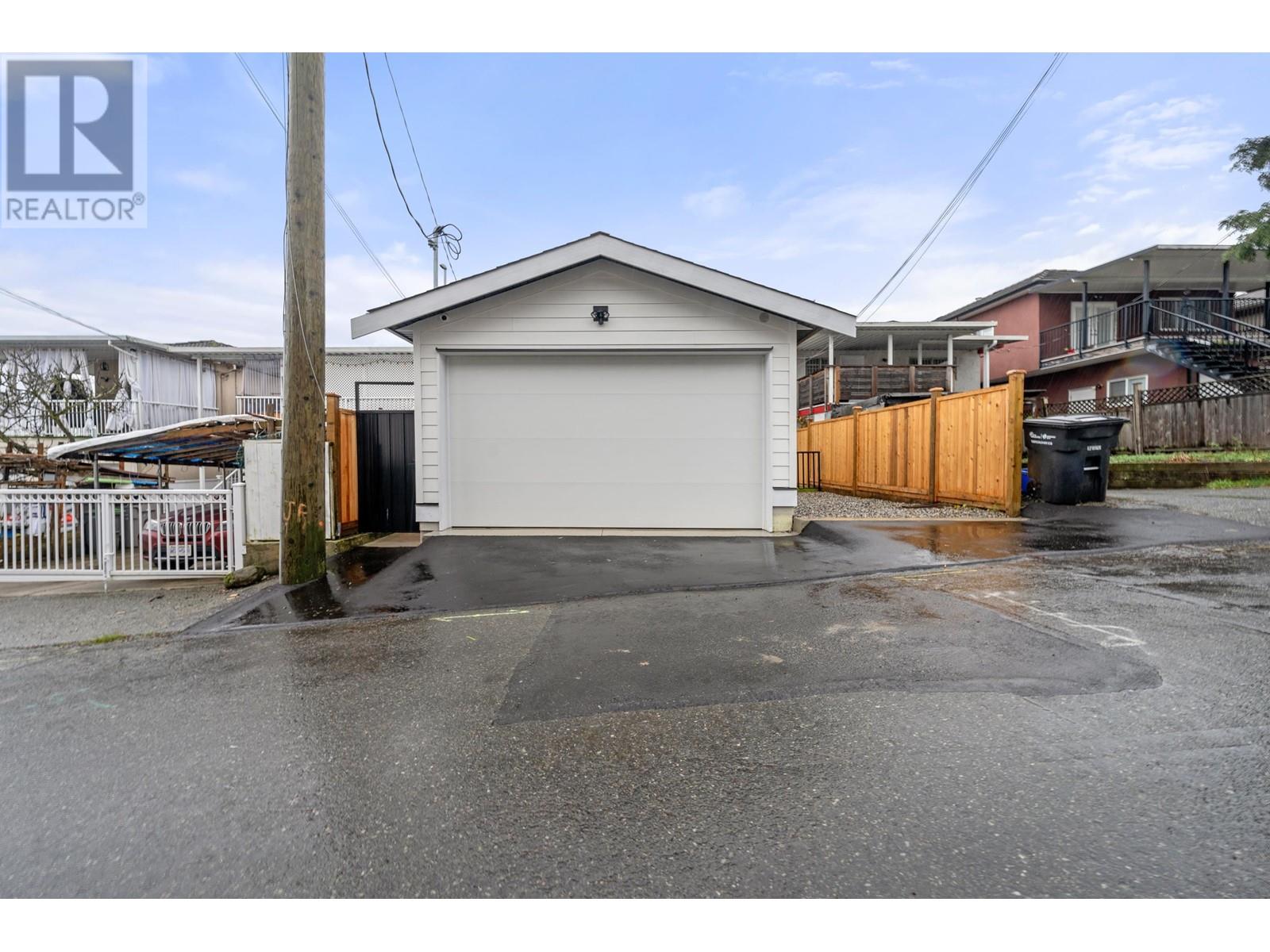 Listing Picture 37 of 40 : 1 7668 MAIN STREET, Vancouver / 溫哥華 - 魯藝地產 Yvonne Lu Group - MLS Medallion Club Member