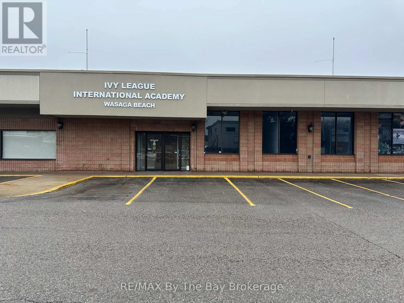 3 - 818 MOSLEY STREET, Wasaga Beach, Ontario