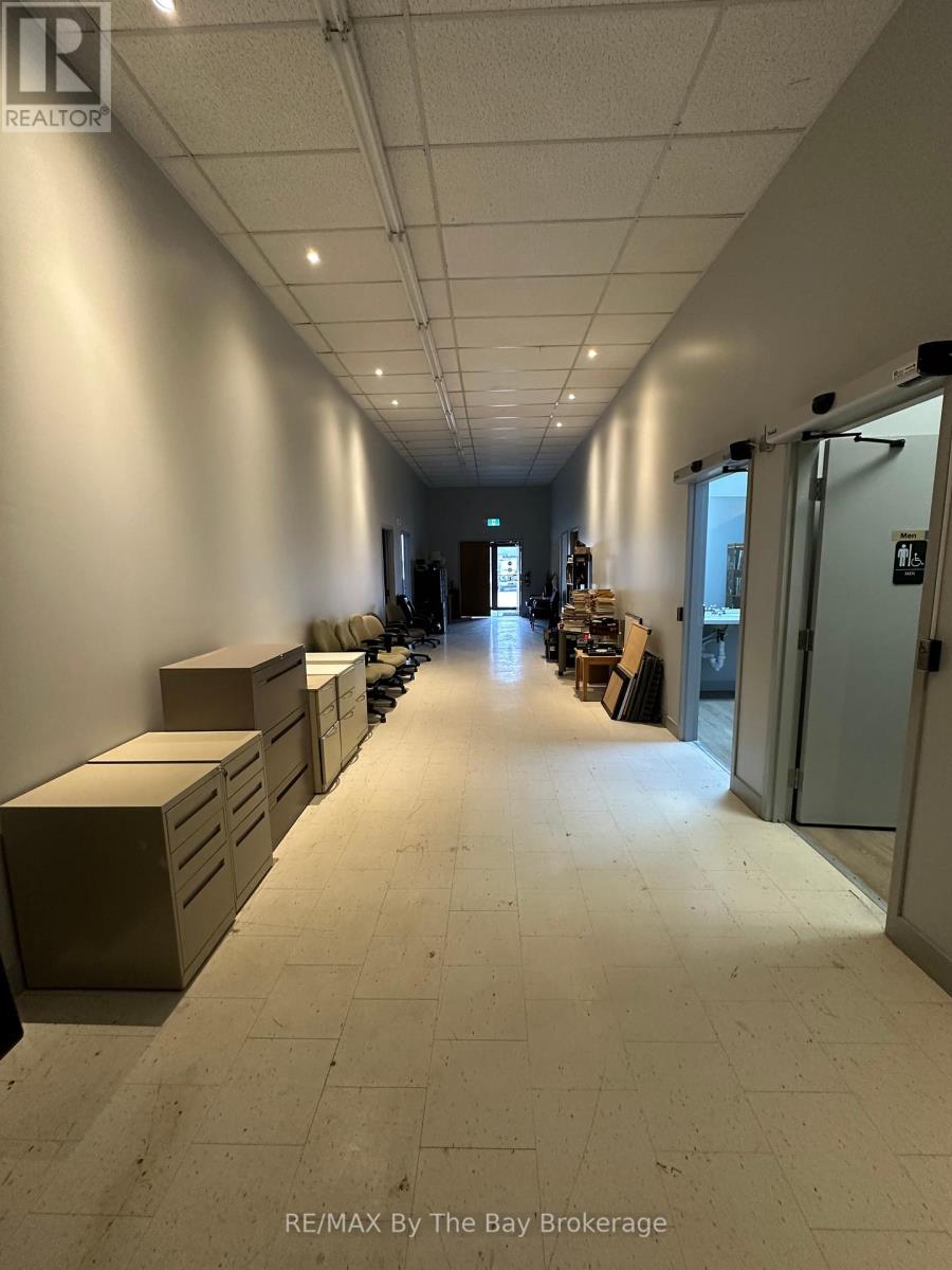 3 - 818 Mosley Street, Wasaga Beach, Ontario  L9Z 2J3 - Photo 8 - S11896533