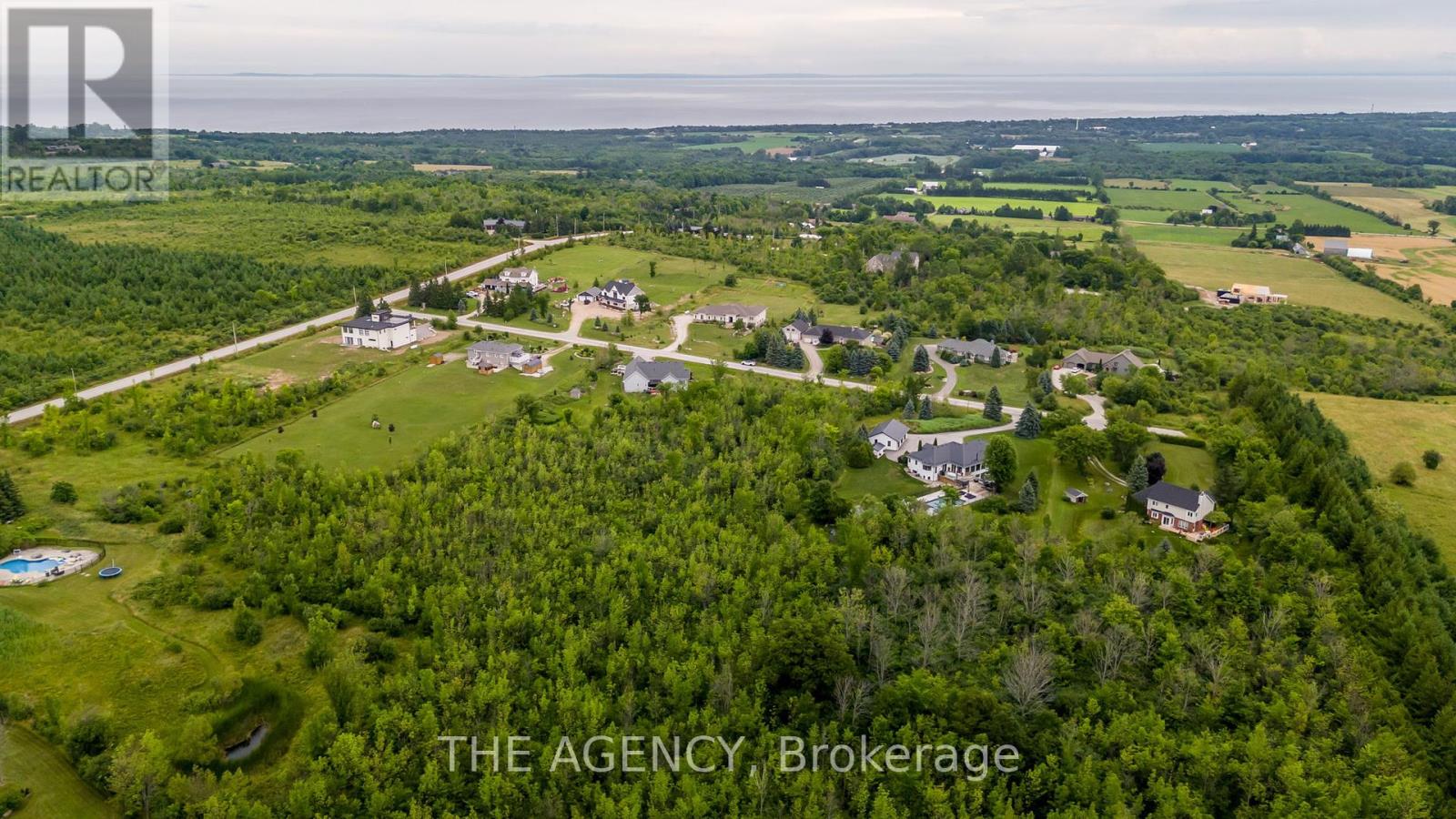 106 Ridgecrest Lane, Meaford, Ontario  N4L 1W6 - Photo 11 - X11894464