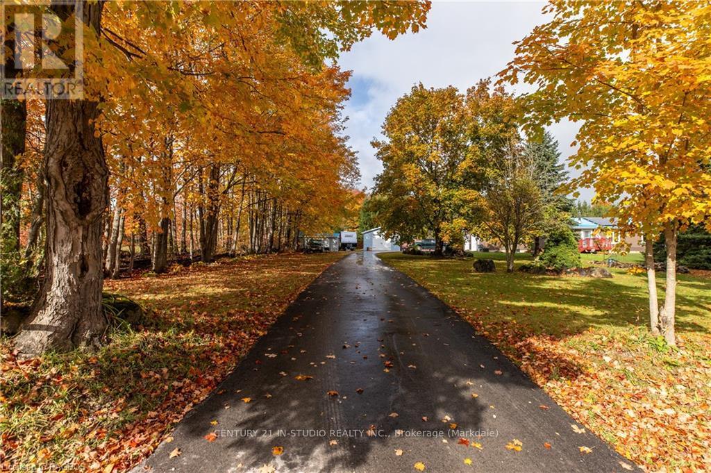 582815 Sideroad 9b, Chatsworth, Ontario  N0H 2V0 - Photo 2 - X10846724