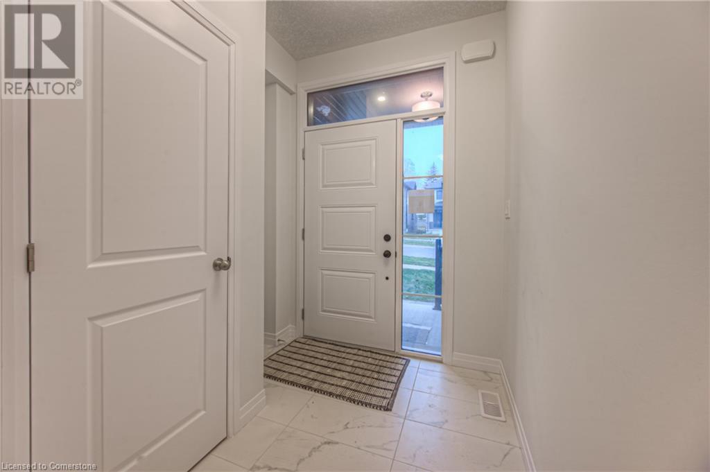 232 Green Gate Boulevard, Cambridge, Ontario  N1T 2C5 - Photo 5 - 40683645
